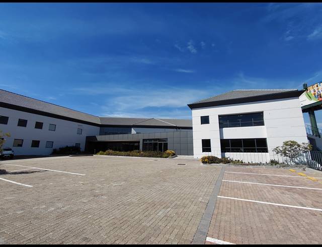3,688M² OFFICE TO LET IN VORNA VALLEY